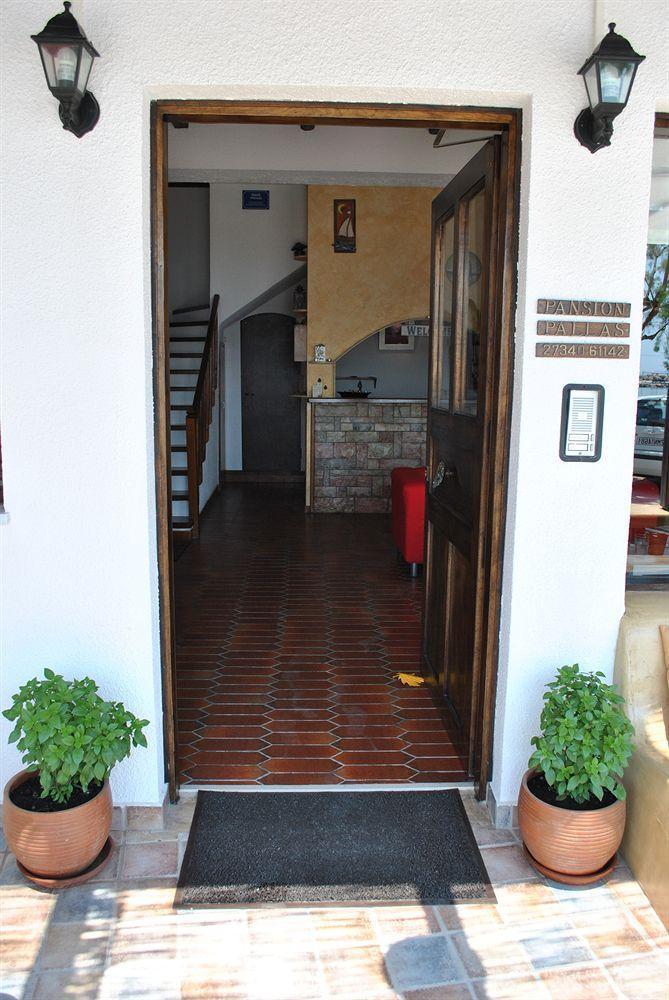Pallas Pension Elafonissos Exterior photo